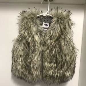 Child 4T fur vest